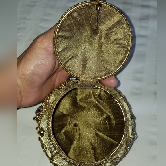 One of a kind elegant cocktail date tassel crystal bag - Picture 10 of 16